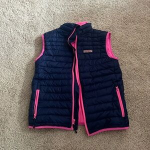 Vineyard vines puffer vest, blue/pink